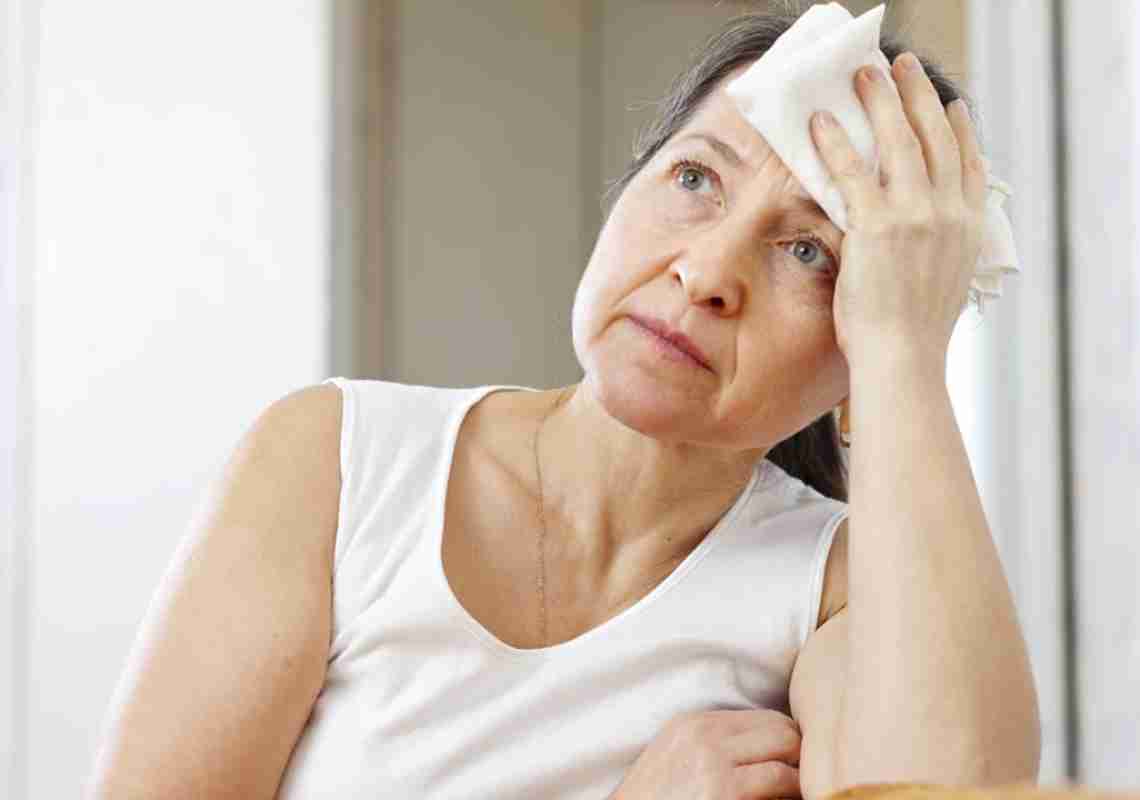 Anvisa aprova primeira terapia oral não hormonal para tratamento dos sintomas da menopausa